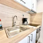 C24 Dorka Mini Apartment *