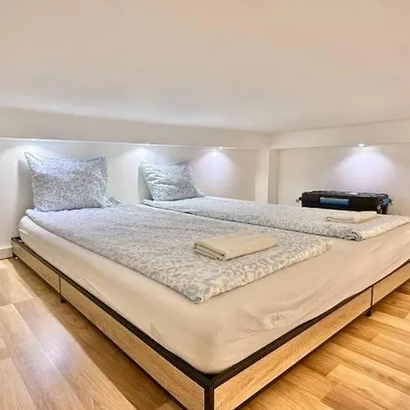 C24 Dorka Mini Apartment *